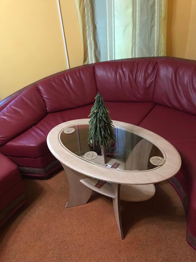 Premier Club Hotel Csernyivci Kültér fotó